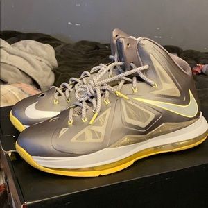 Nike Lebron 10 yellow diamond